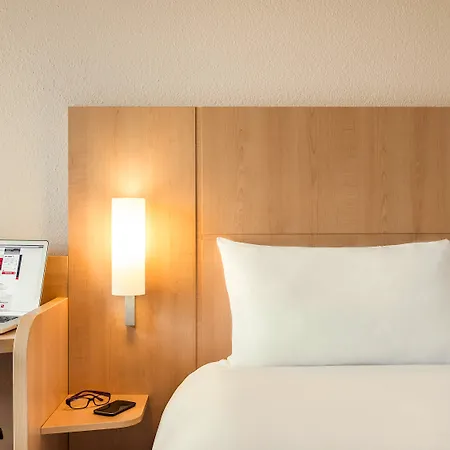 Ibis Paris Coeur D'orly Airport 3*