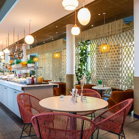 Hotel Ibis Paris Coeur D'orly Airport Orly