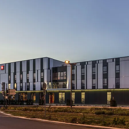 Hotel Ibis Paris Coeur D'orly Airport Orly