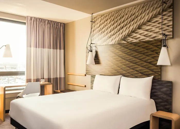 Ibis Paris Coeur D'orly Airport 3*