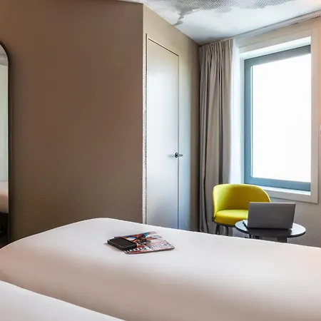 Hotel Ibis Paris Coeur D'orly Airport 3*
